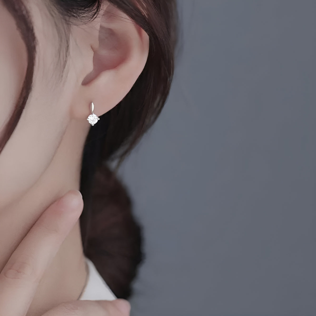 brinco-zirconia-prata